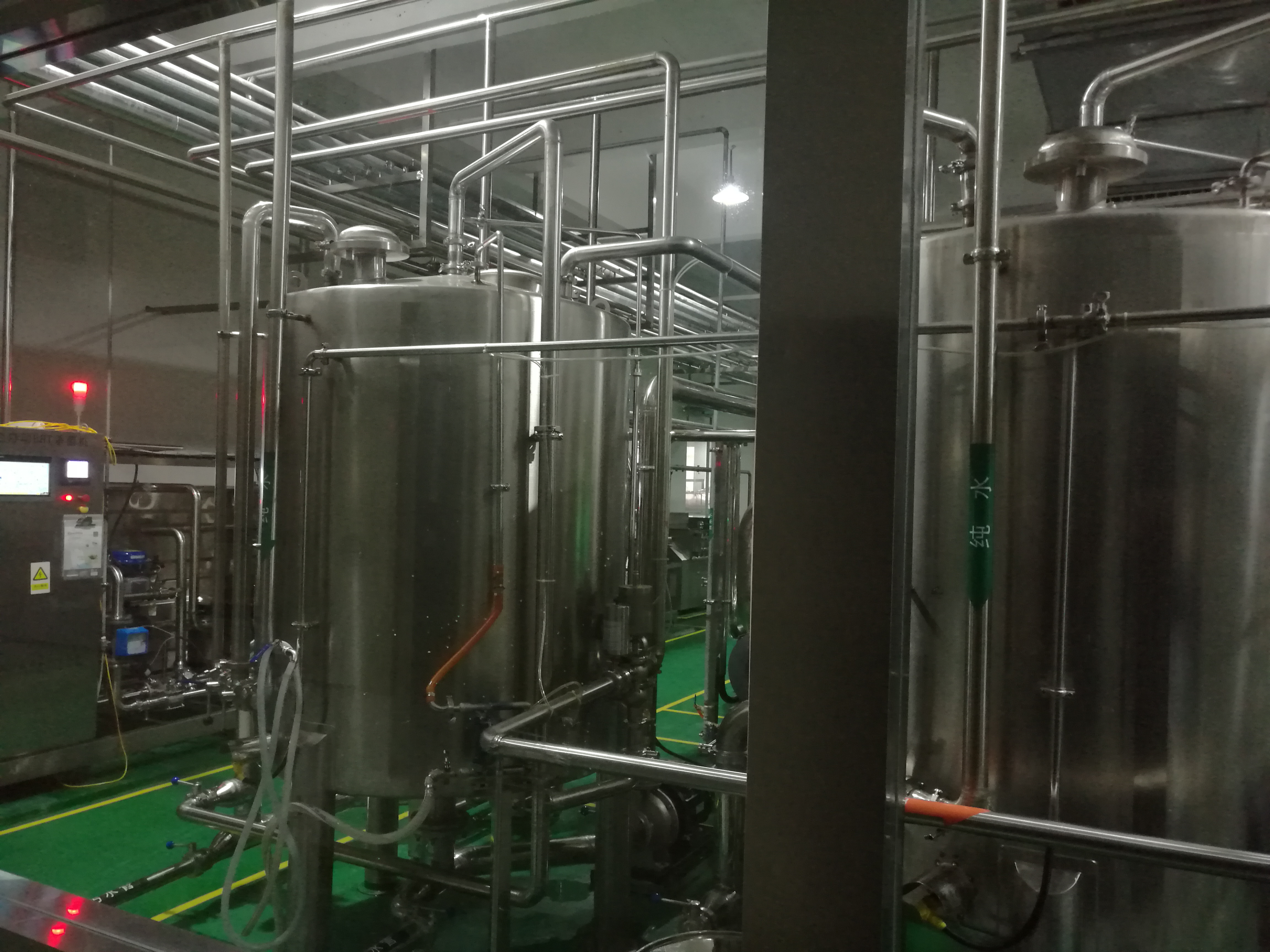 飲料廠用冷水機(jī)組