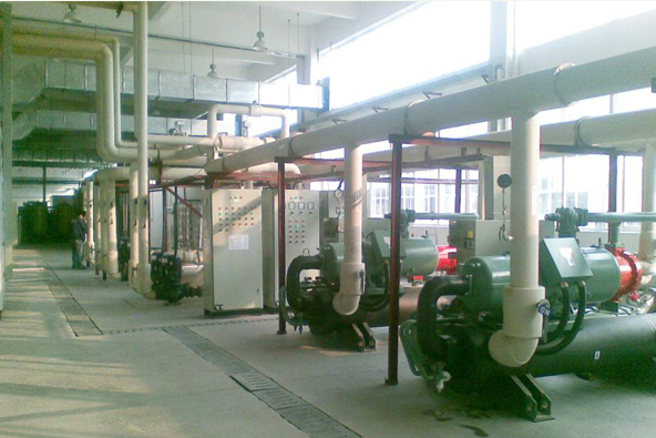 螺桿式冷水機(jī)組